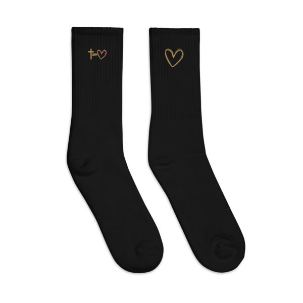 Kreuz = Herz - Bestickte Socken